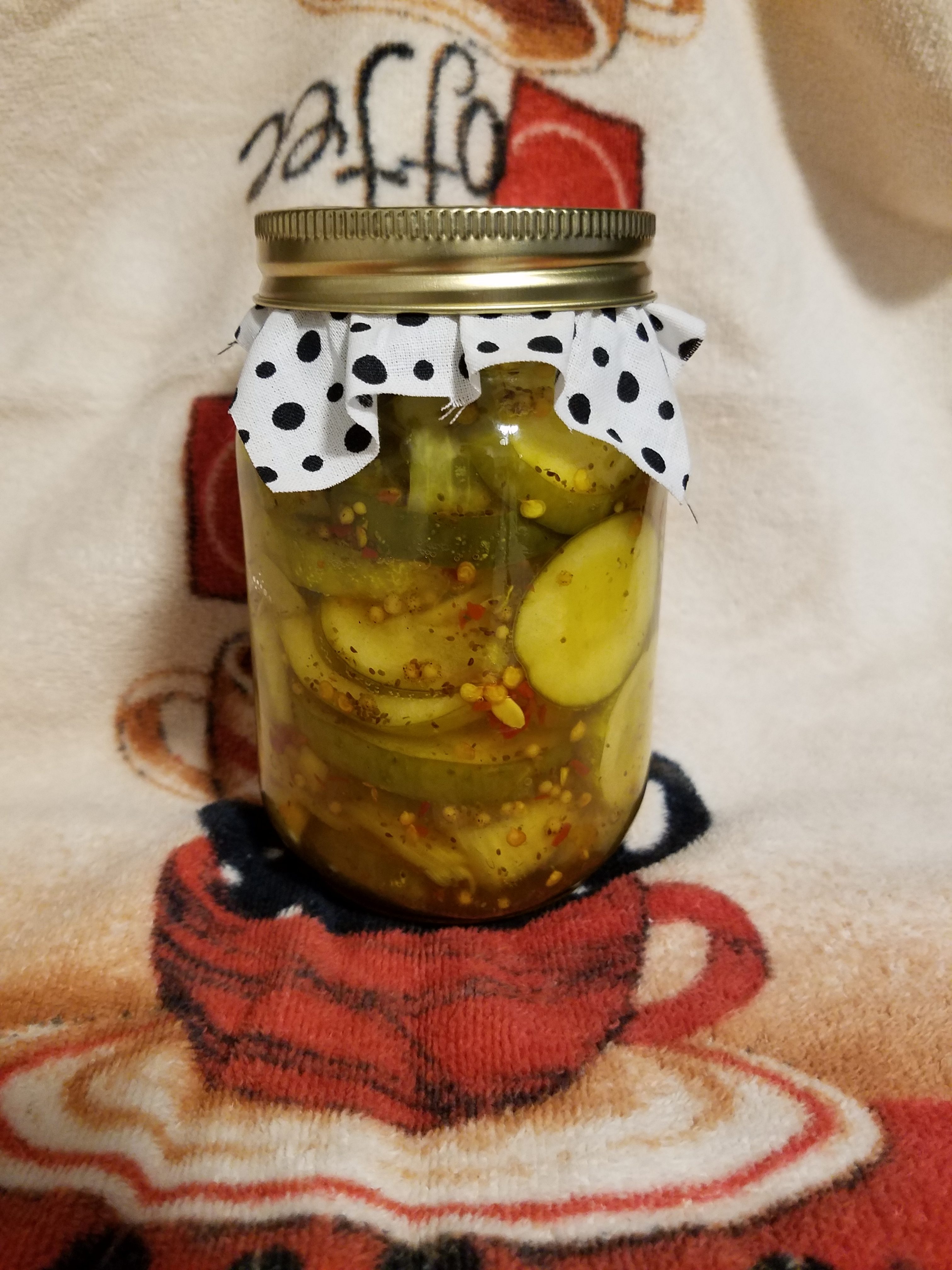 Spicy Bread & Butter Pickles Pint Essential Prairie